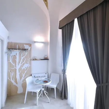 بيت ضيافة L'antica Rimessa Da Gigi غالّيبولي
