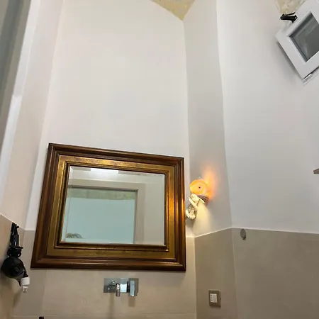 L'antica Rimessa Da Gigi غالّيبولي