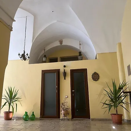 بيت ضيافة L'antica Rimessa Da Gigi غالّيبولي